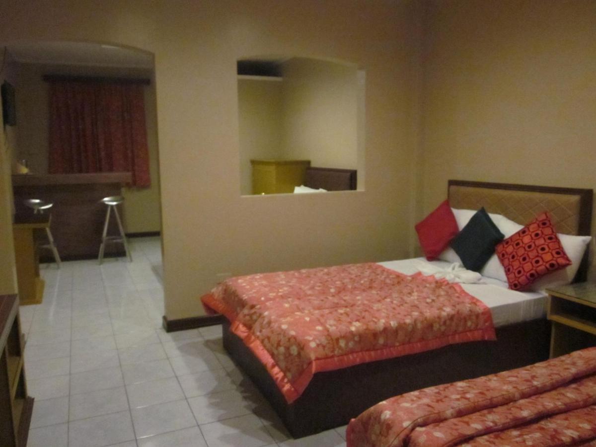 Casa Felipa Hotel Laoag Eksteriør billede