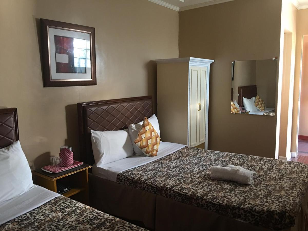 Casa Felipa Hotel Laoag Eksteriør billede